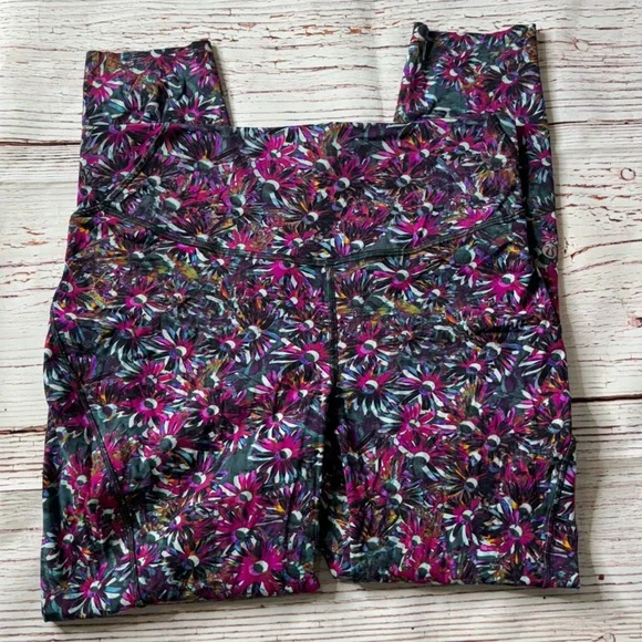 Lululemon Base Pace High-Rise Running Tight 25" in Floral Electric Multi Sz 10